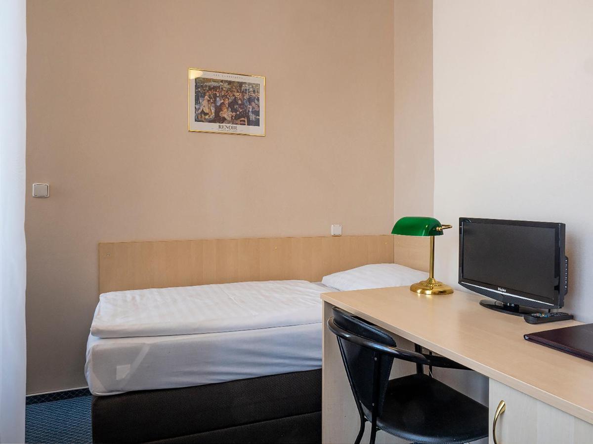 Hotel Olympia Česká Lípa エクステリア 写真