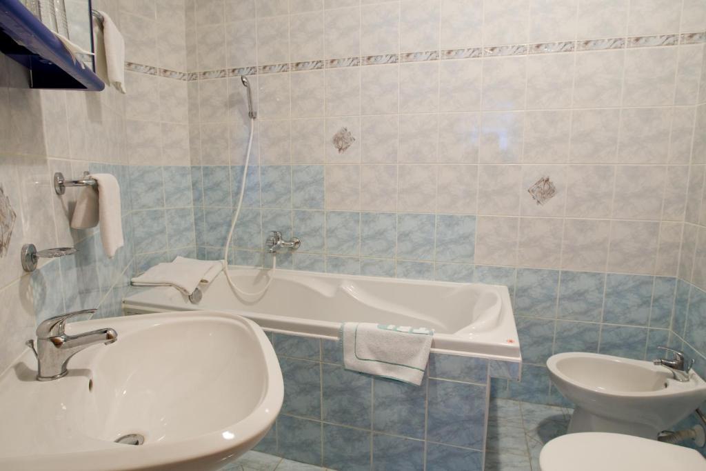 Hotel Olympia Česká Lípa エクステリア 写真