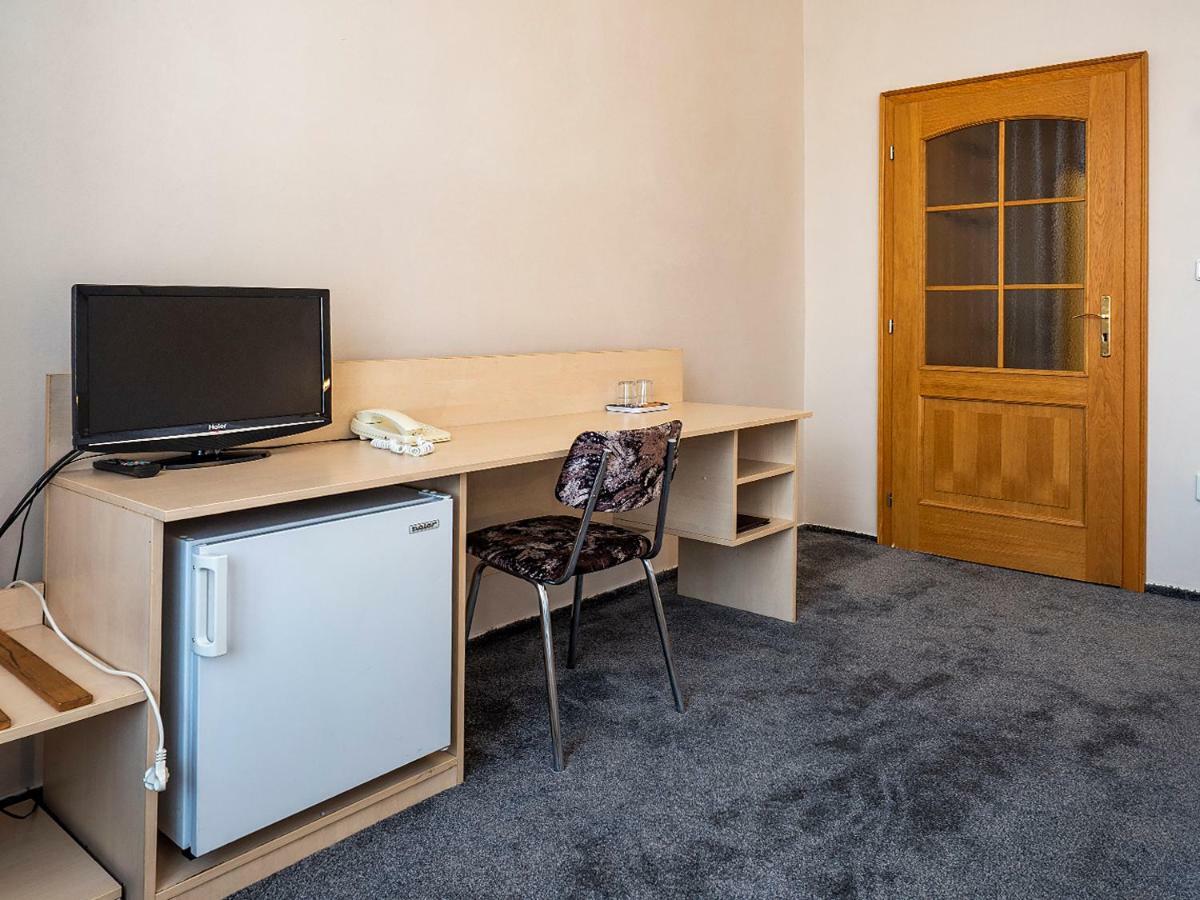 Hotel Olympia Česká Lípa エクステリア 写真