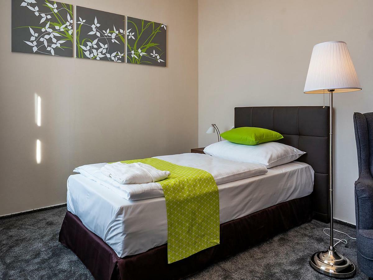 Hotel Olympia Česká Lípa エクステリア 写真