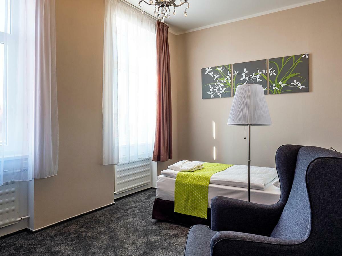 Hotel Olympia Česká Lípa エクステリア 写真