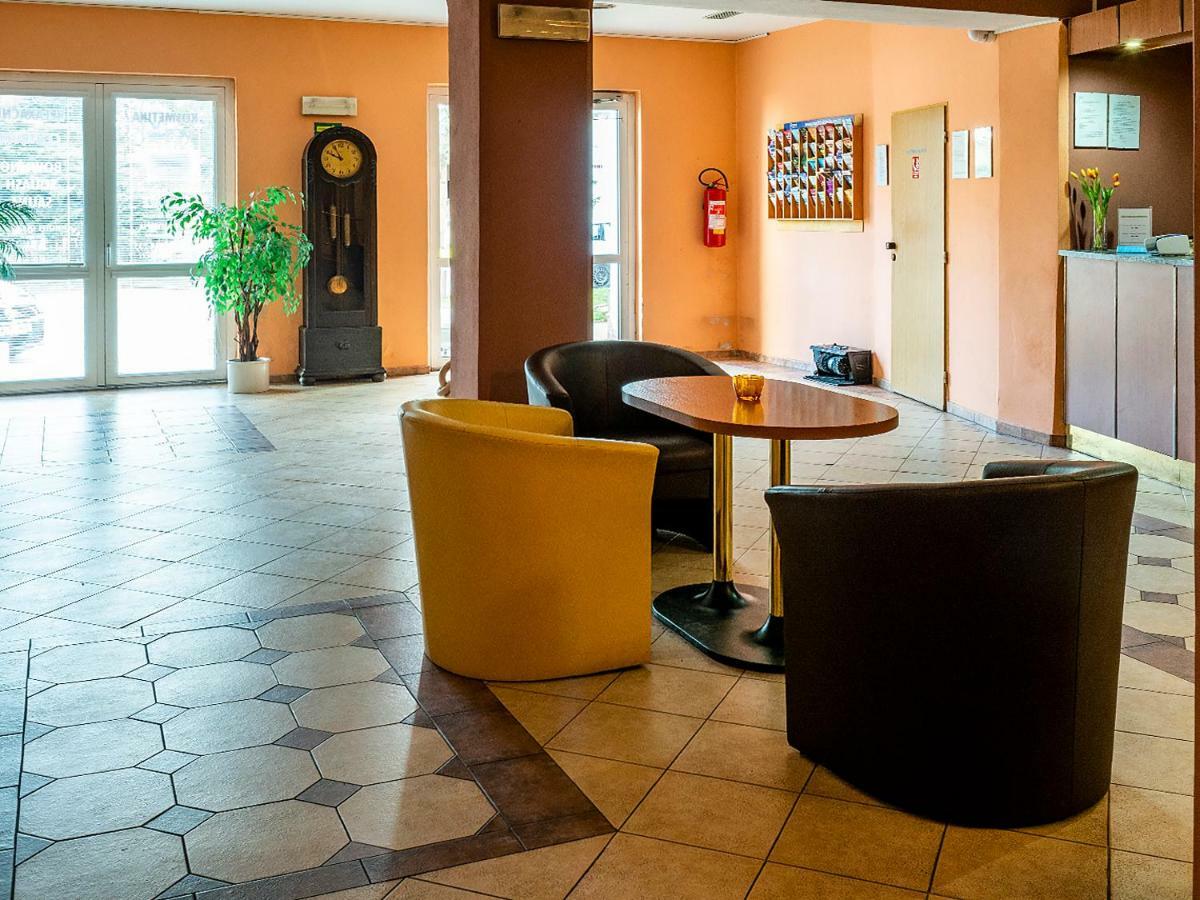Hotel Olympia Česká Lípa エクステリア 写真